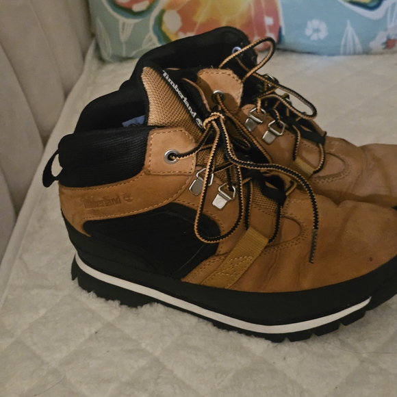 Timberland Kids Brown and Black Boots - Picture 5 of 10